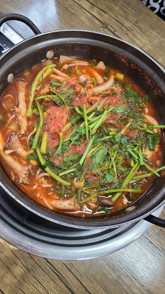 송산샤브칼국수 이미지