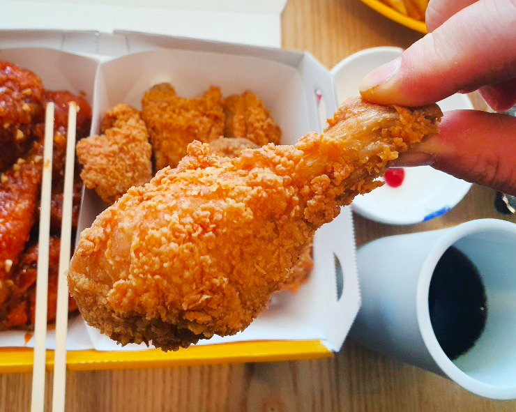 비비큐치킨 이미지