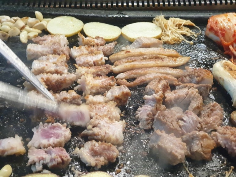 석꾼 이미지