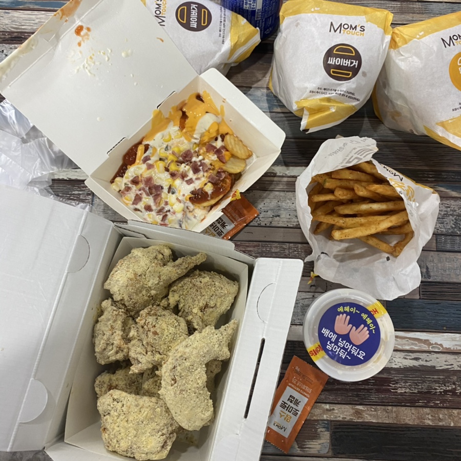 맘스터치왜관점 이미지