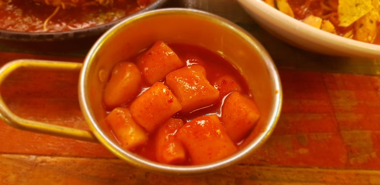 이상한떡볶이집 이미지