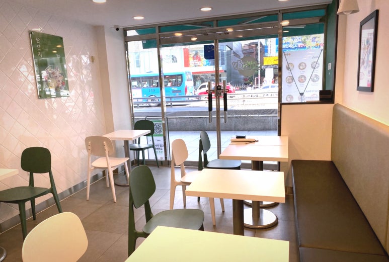 샐러디수유역점 이미지