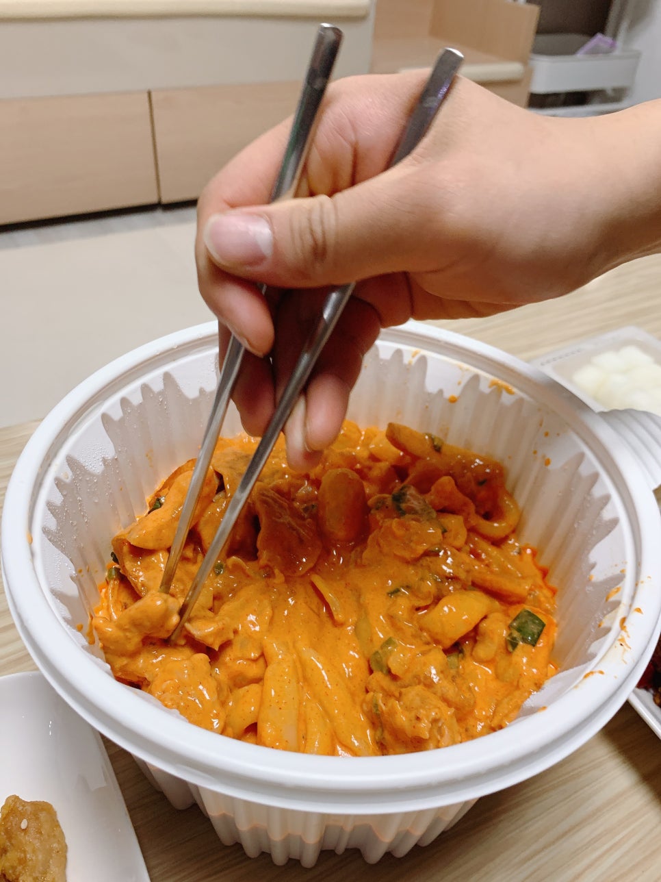 치킨플러스송천점 이미지