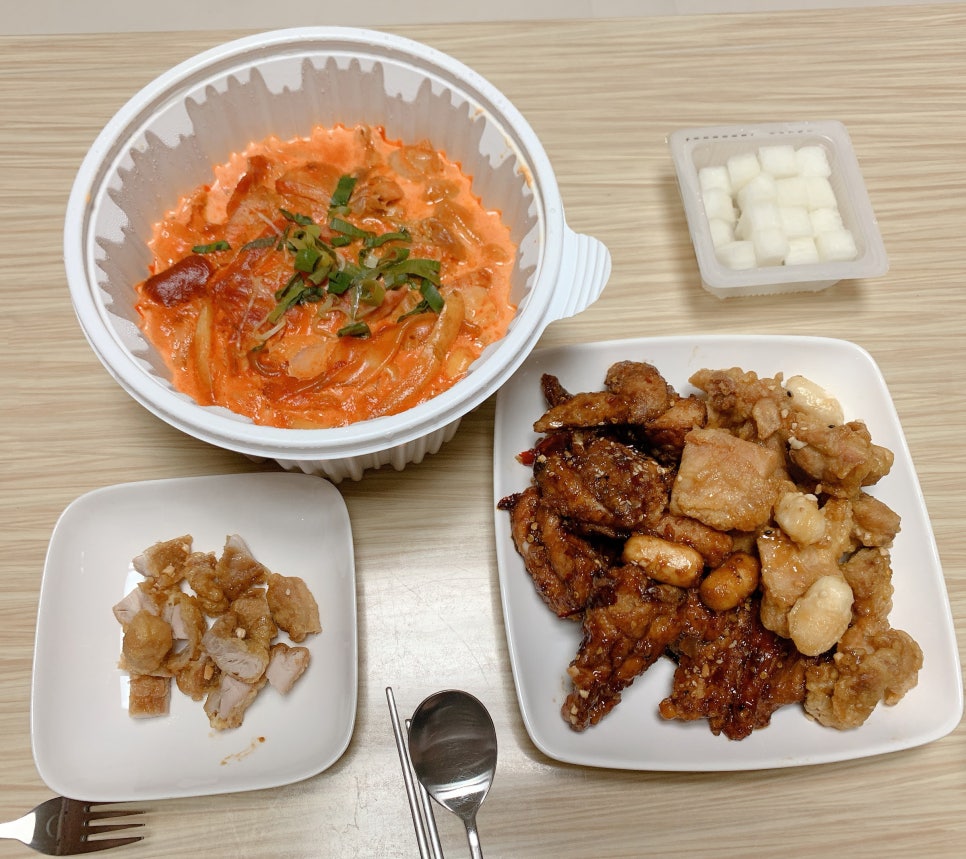 치킨플러스송천점 이미지