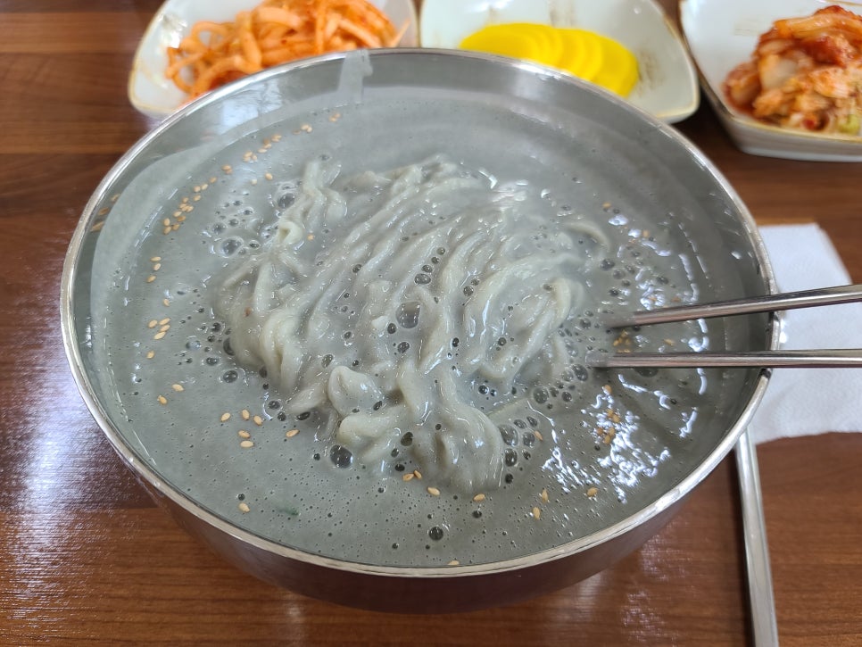 매콤이순진이손수제비 이미지
