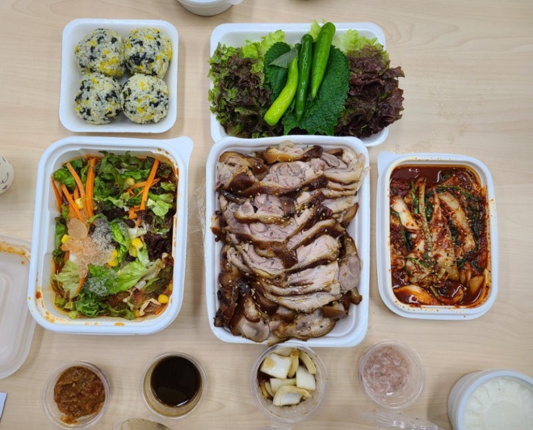 한방서울왕족발불보쌈불족발 이미지