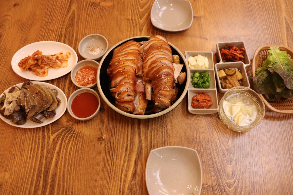 일품왕족발 이미지