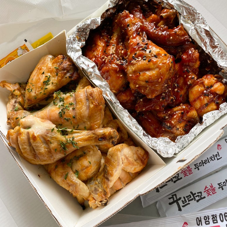 꾸브라꼬숯불두마리치킨 이미지