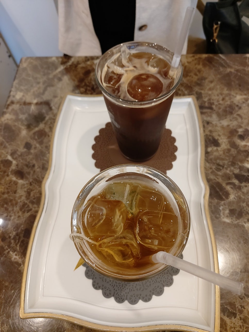 리조이스커피 이미지