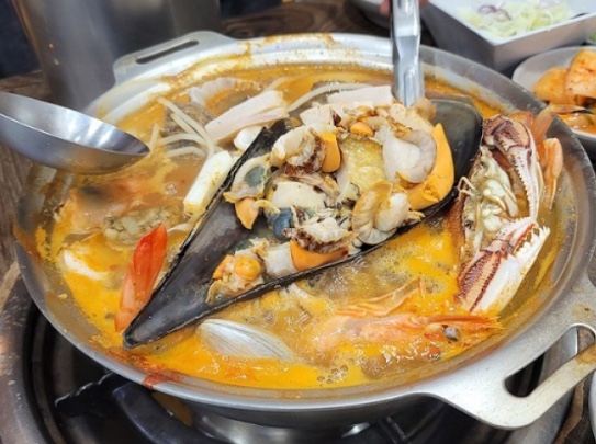 부산해물탕 이미지