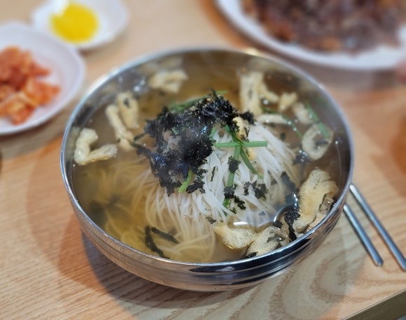억대국수 이미지