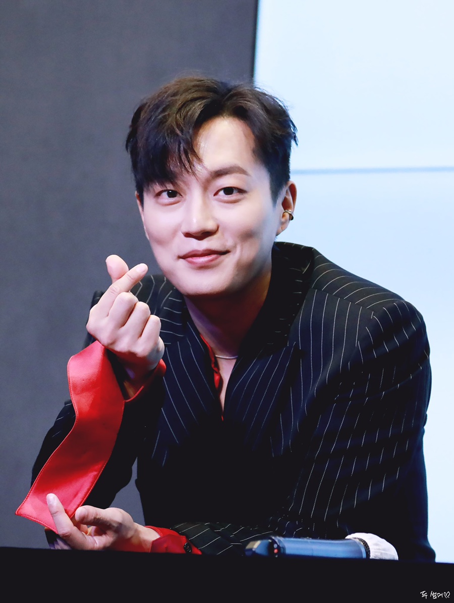 최윤 이미지