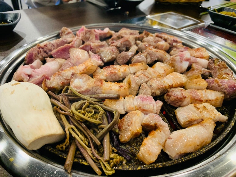 꽃돈삼겹살 이미지