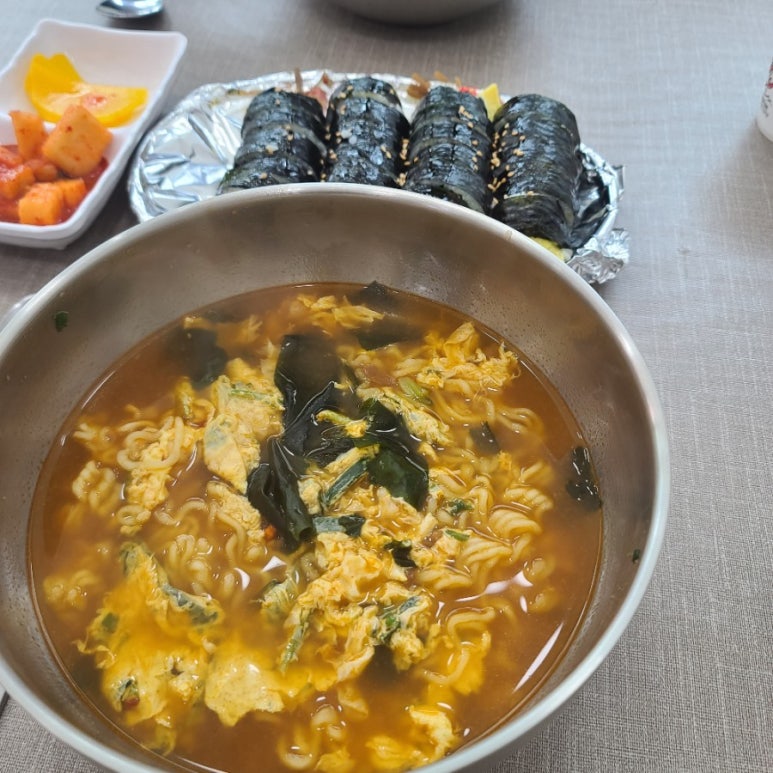 그라미김밥떡볶이 이미지