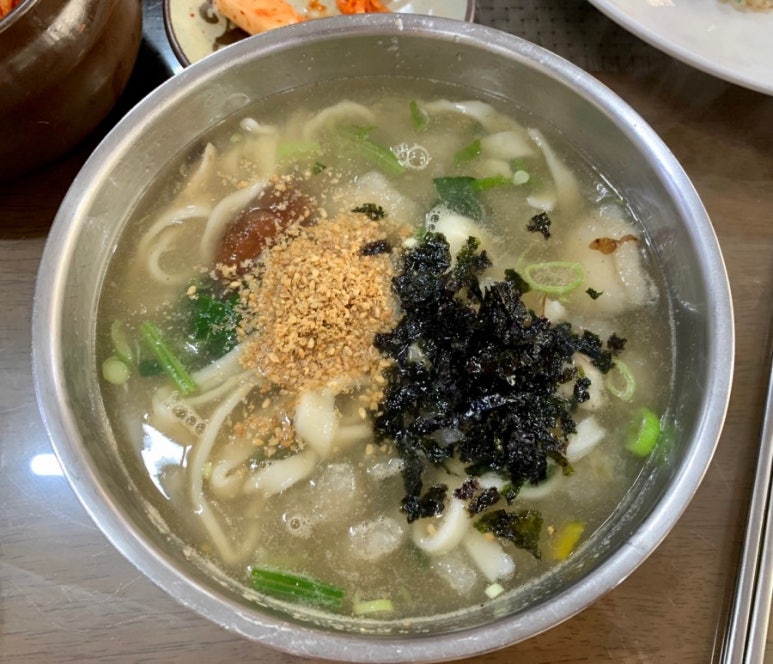 감자바우칼국수 이미지
