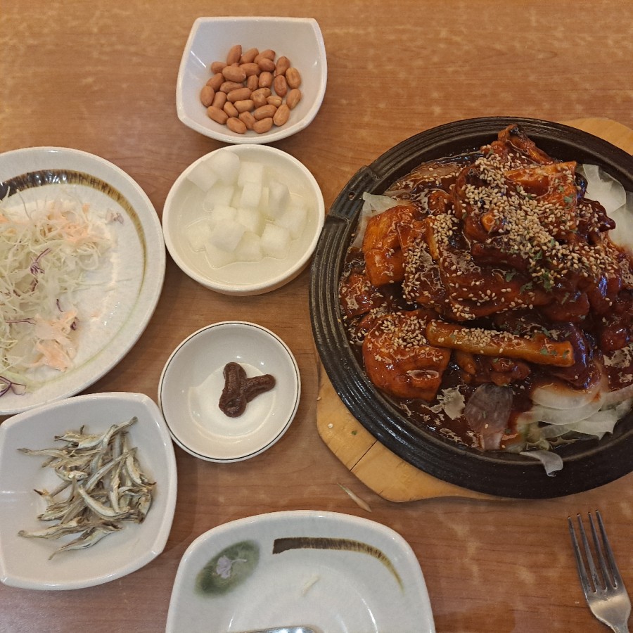일품숯불닭바베큐 이미지