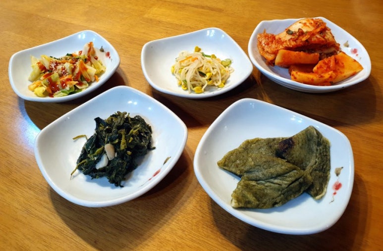 다모아보쌈웰빙수제비 이미지