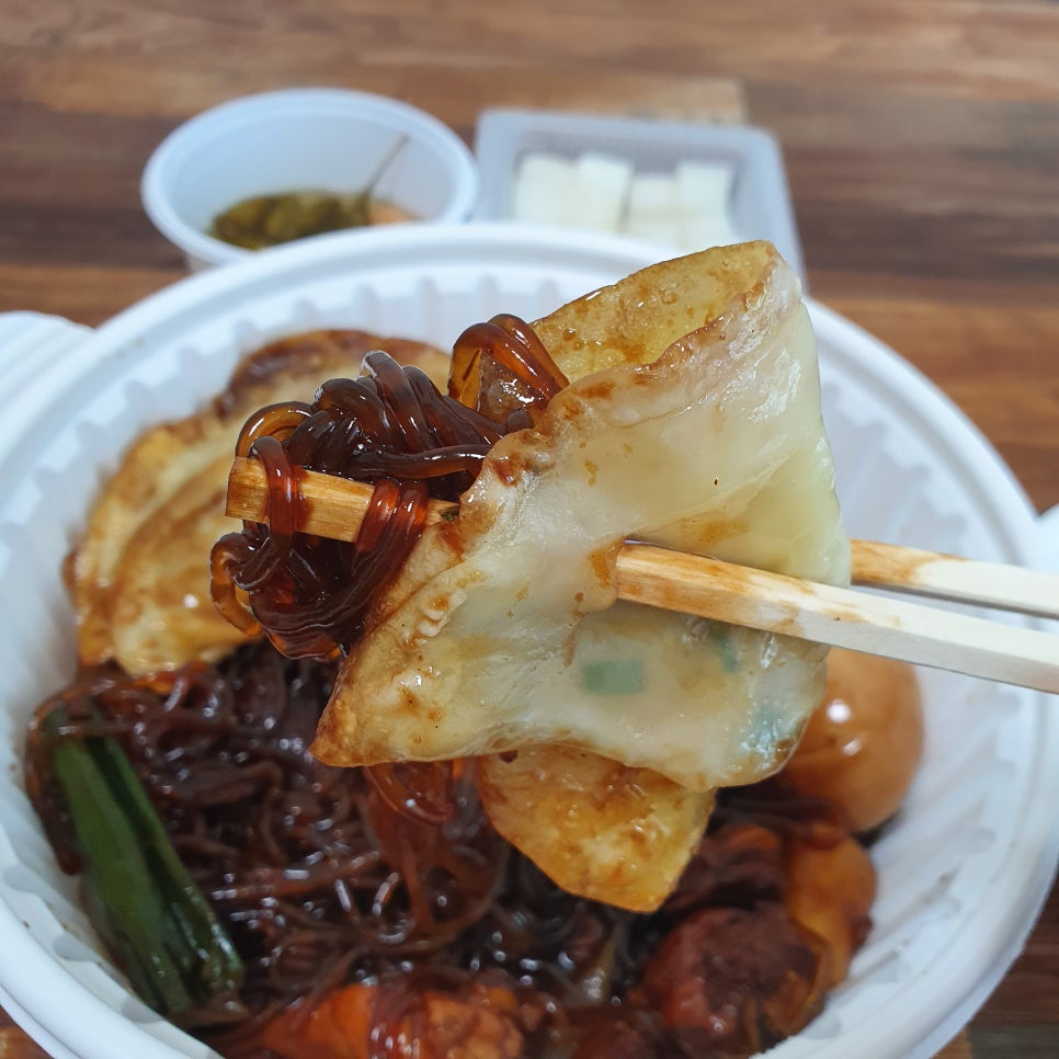 모아모찜닭 이미지