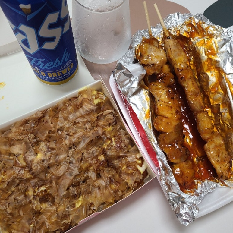 타코앤꼬치 이미지