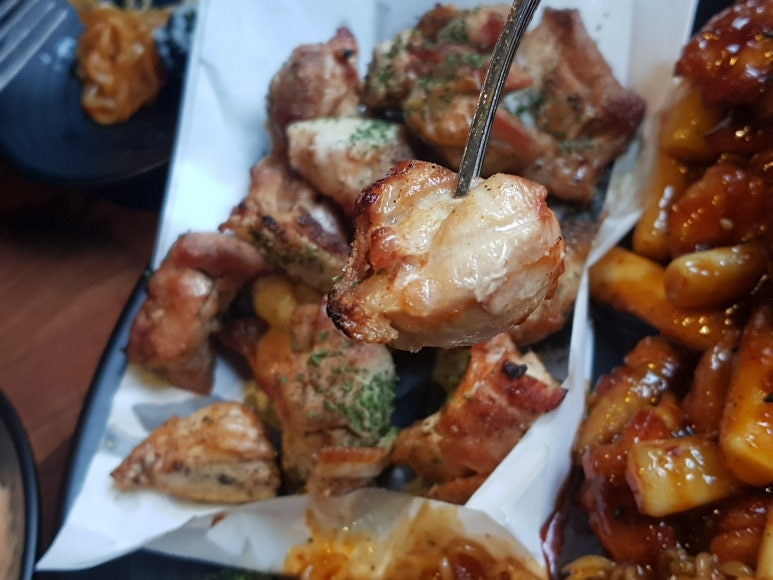 숯불꼬꼬아찌 이미지