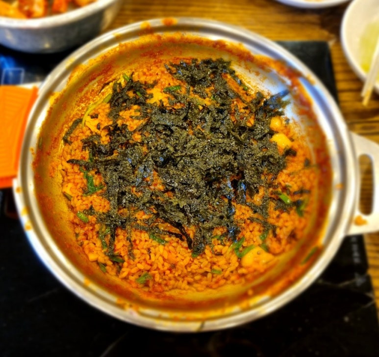섹돼등갈비 이미지