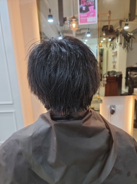 이끌린헤어살롱 이미지