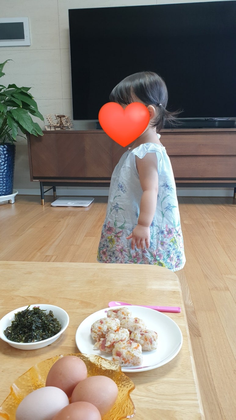 이모네주먹밥 이미지