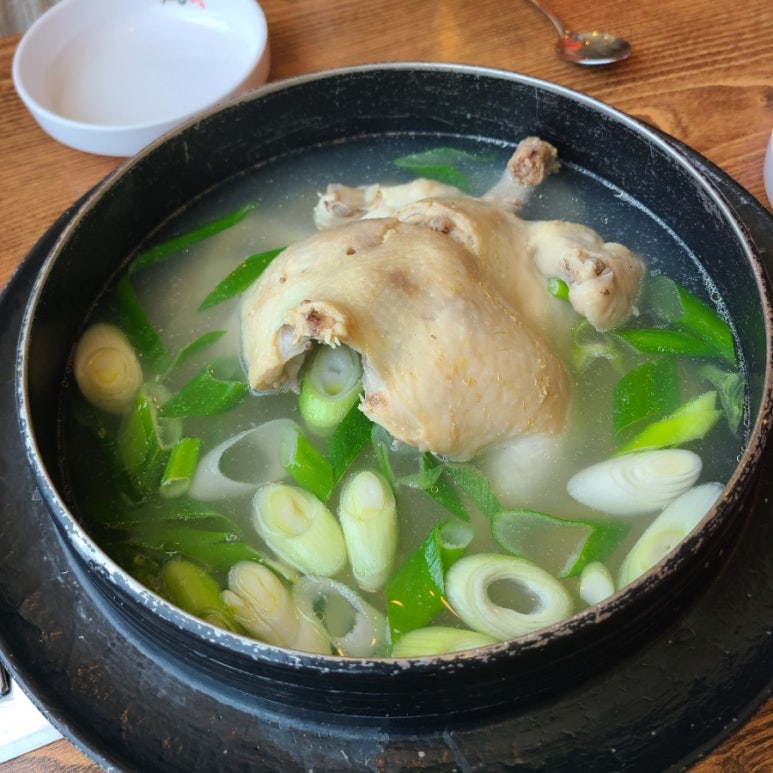 춘천칼국수 이미지