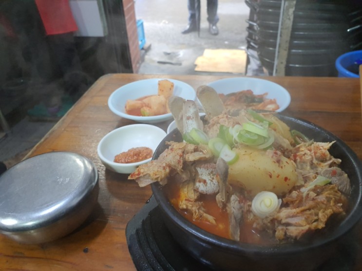 동원돼지집 이미지