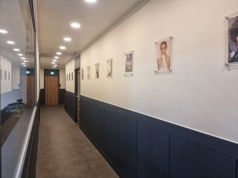 에스끌리에뷰티아카데미학원 이미지