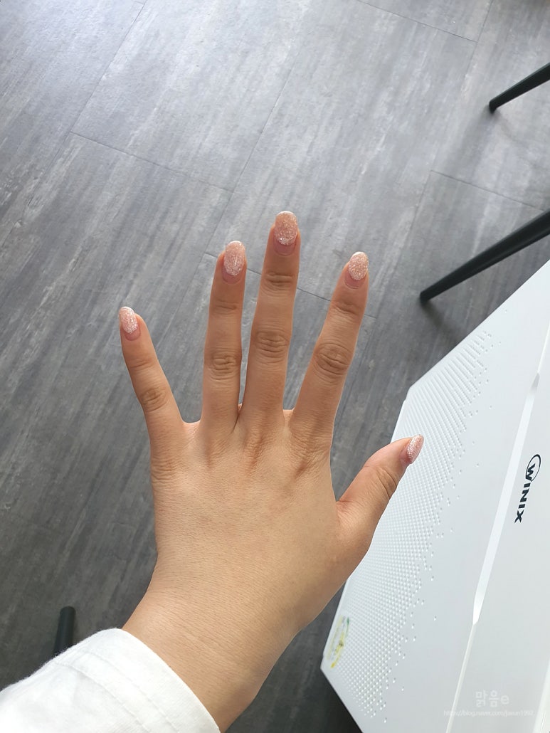 네일에물들다 이미지