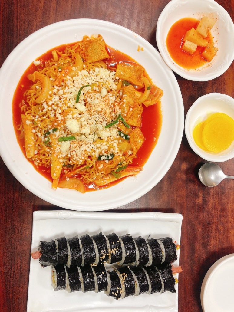 뽀글이와둘둘이 이미지