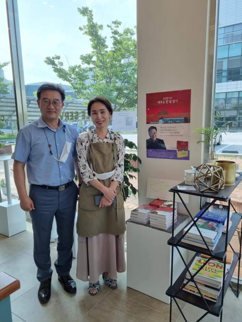 더코지블랭크 이미지