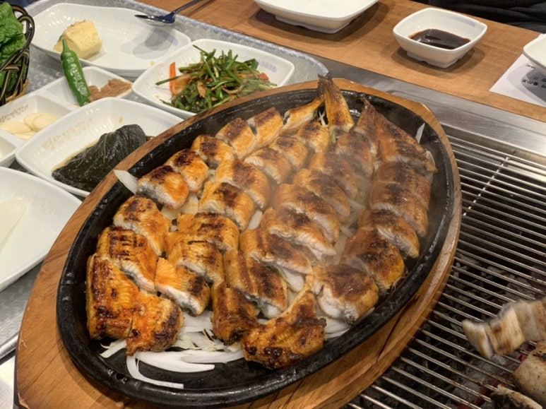 명산민물장어 이미지