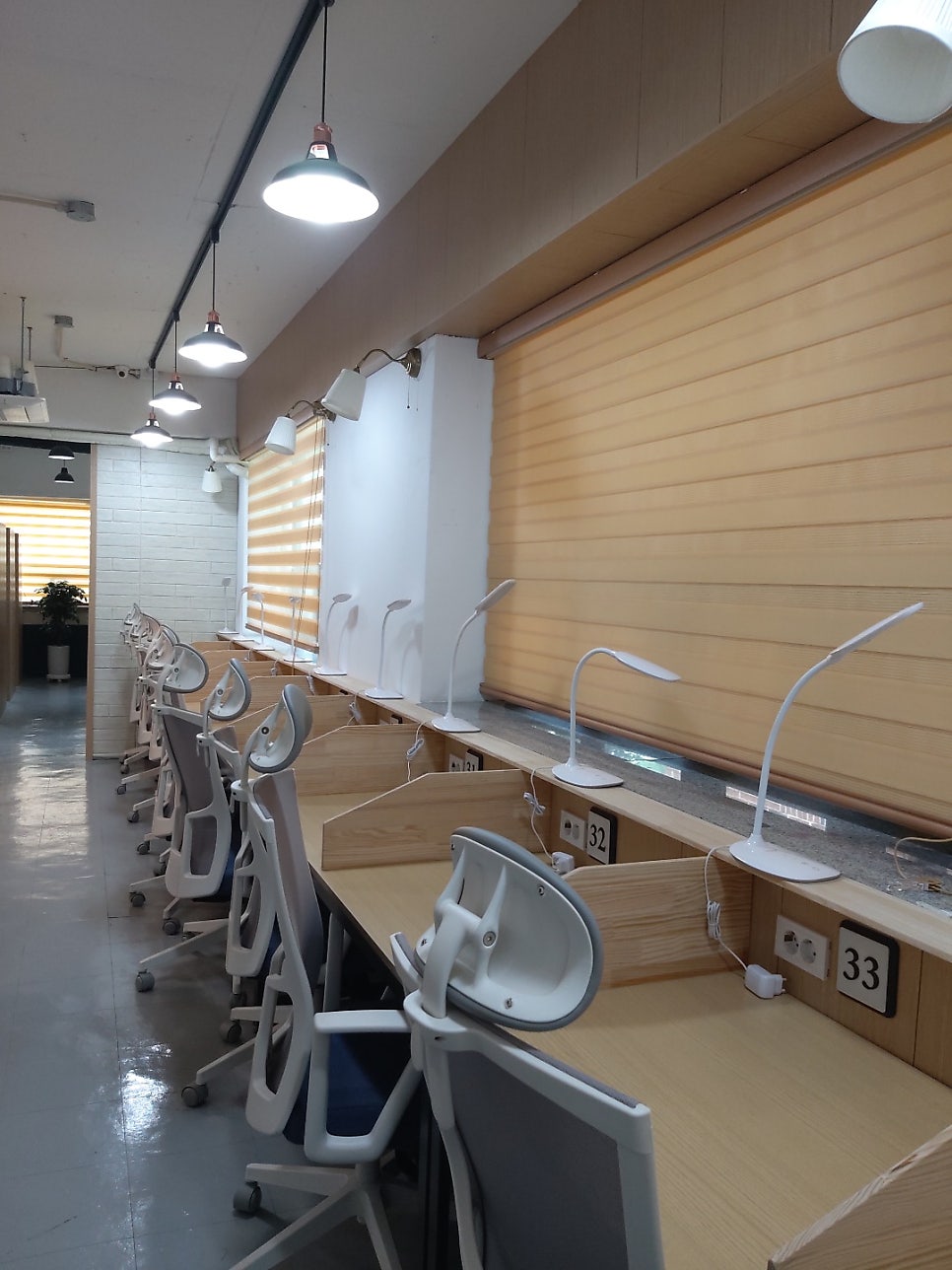 뉴럭키스터디카페 이미지