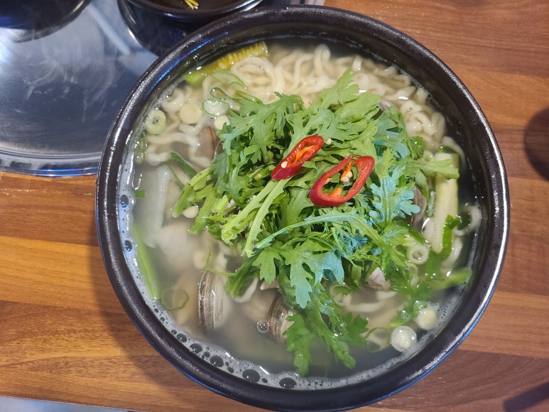 삼삼칼국수 이미지