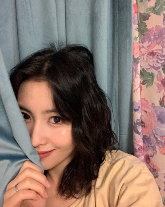 모모E 이미지