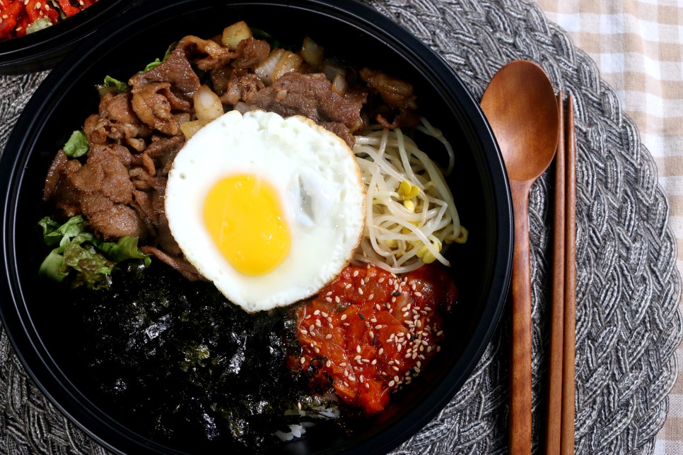 고기듬뿍대왕비빔밥 이미지
