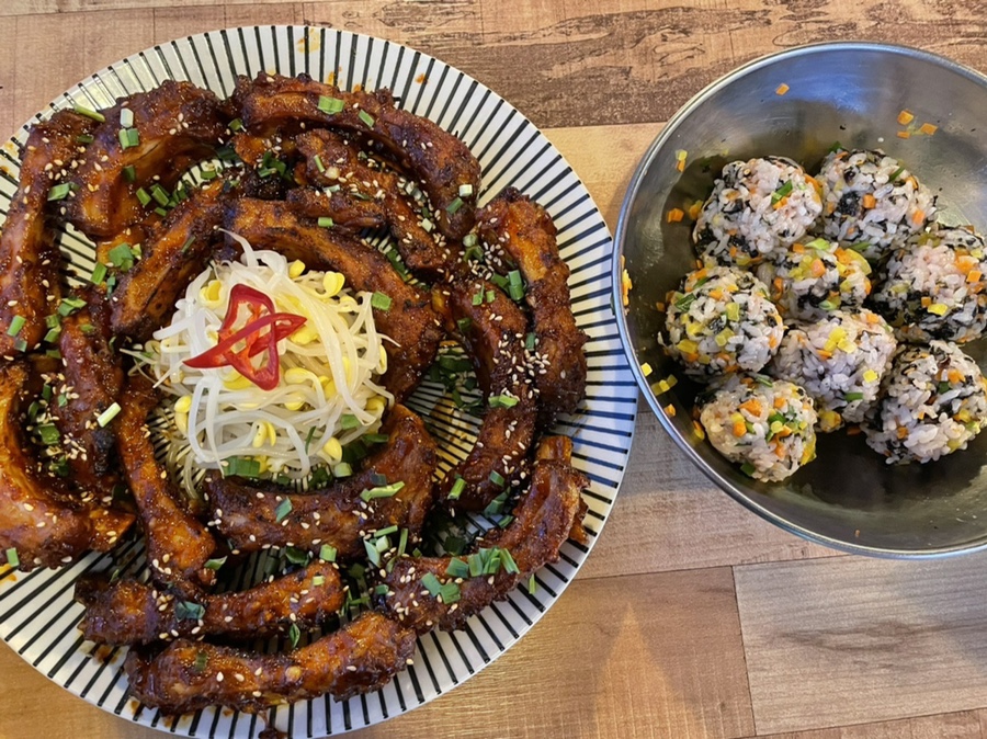 두리쪽갈비앤닭발 이미지