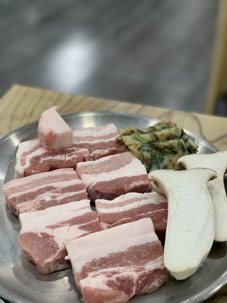 흑돼지참숯불구이50번길 이미지