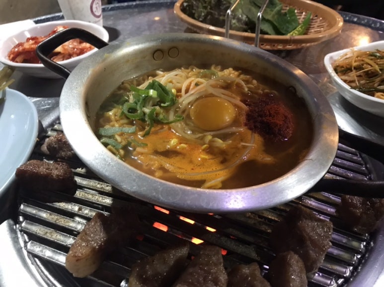 복돼지연탄구이 이미지