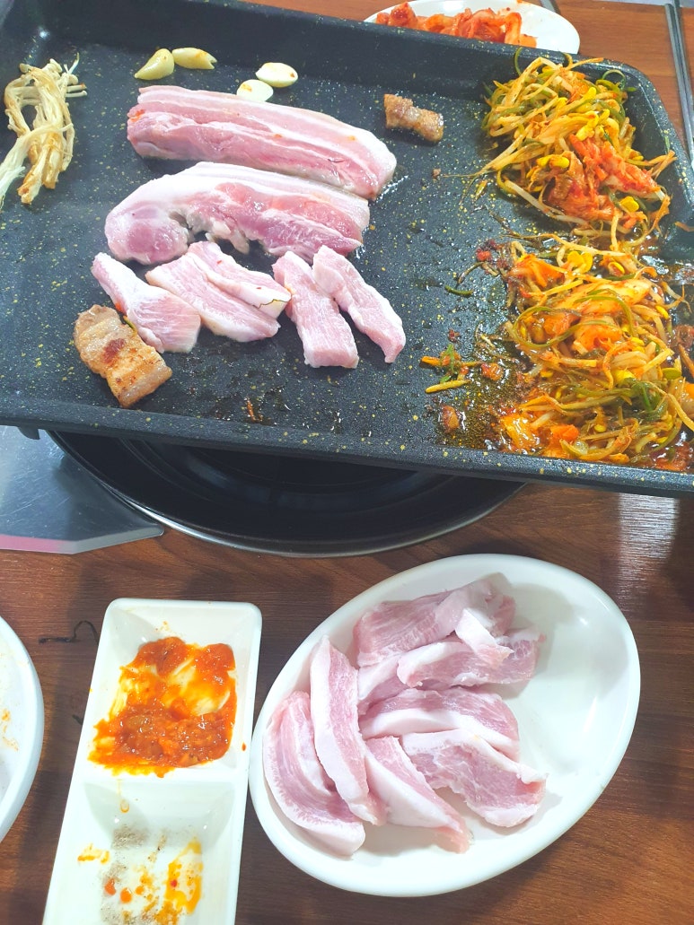 생삼겹살전문점 이미지