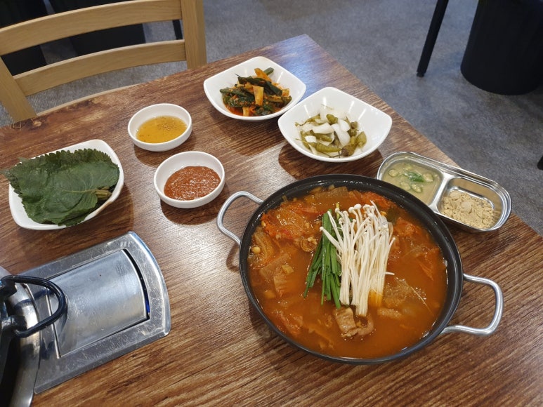 한우부추곱창 이미지