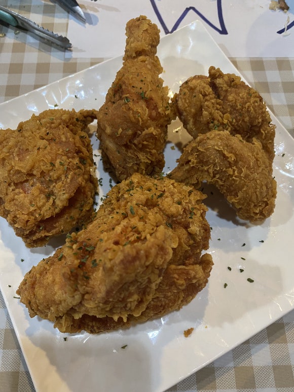 씨엠치킨 이미지