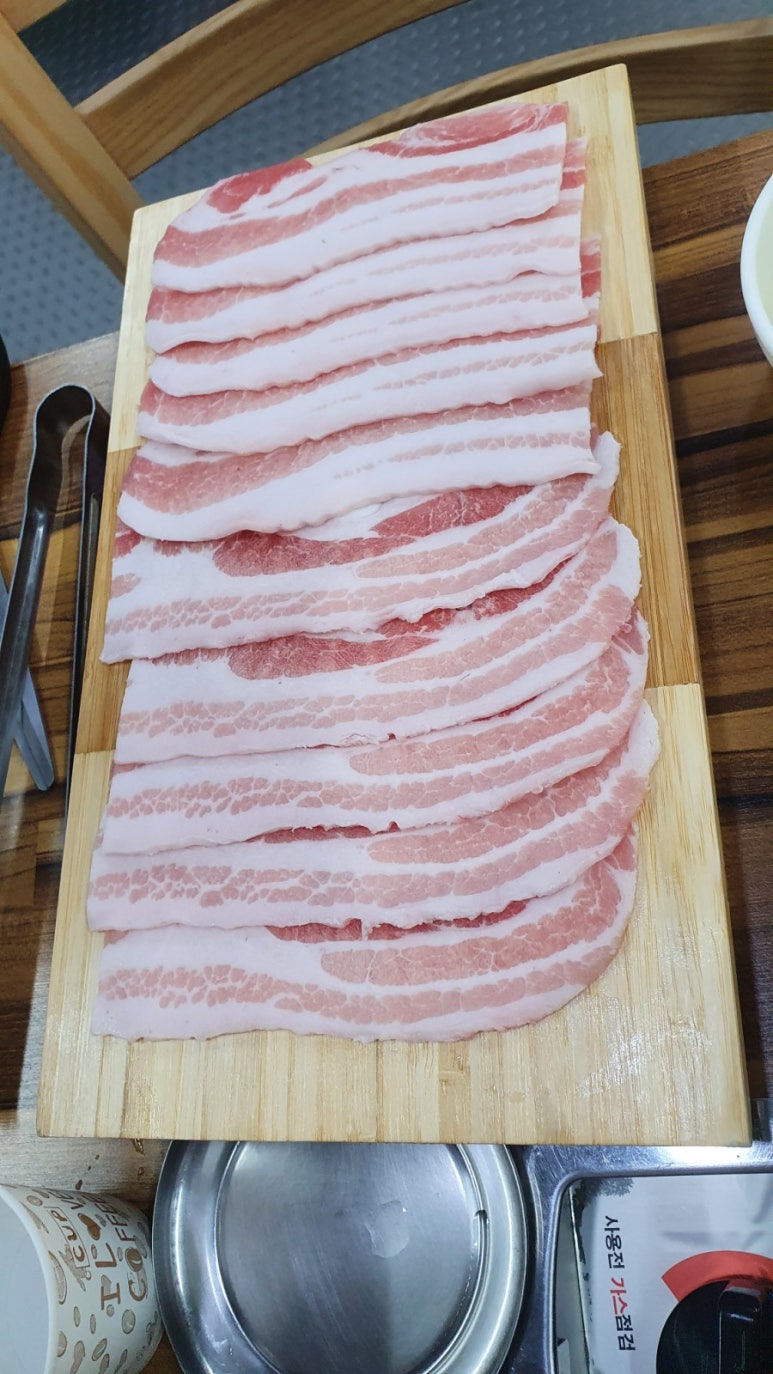 숯을품은돈 이미지