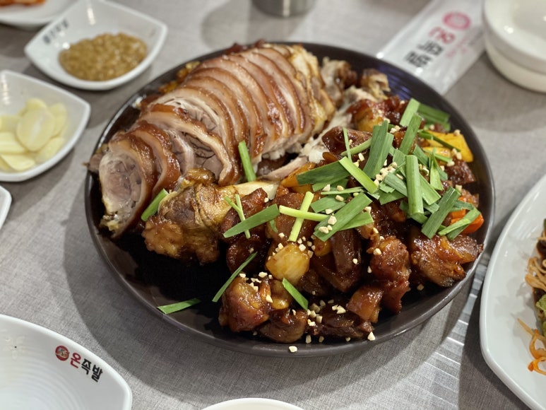 오오온족발 이미지