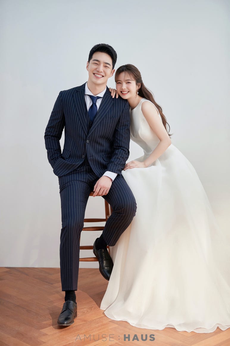 어뮤즈데이 이미지