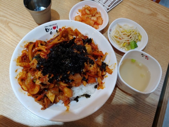명인제육 이미지