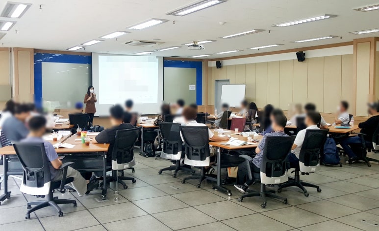 훈훈커뮤니케이션 이미지