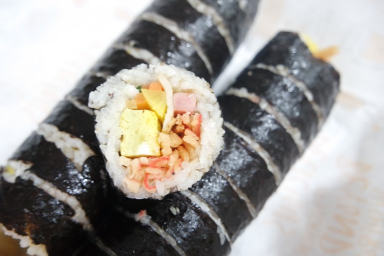 마녀김밥 이미지